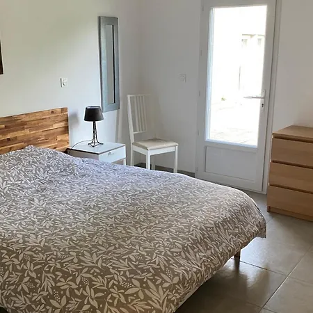 Holiday home Maison Independante Dans Mas Provencal *
